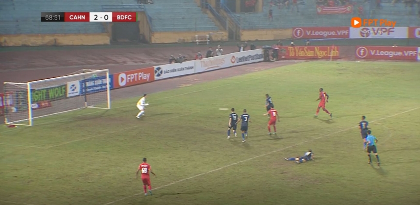 Trực tiếp CAHN 3-0 Bình Định: Ngoại binh thi nhau nổ súng 245993