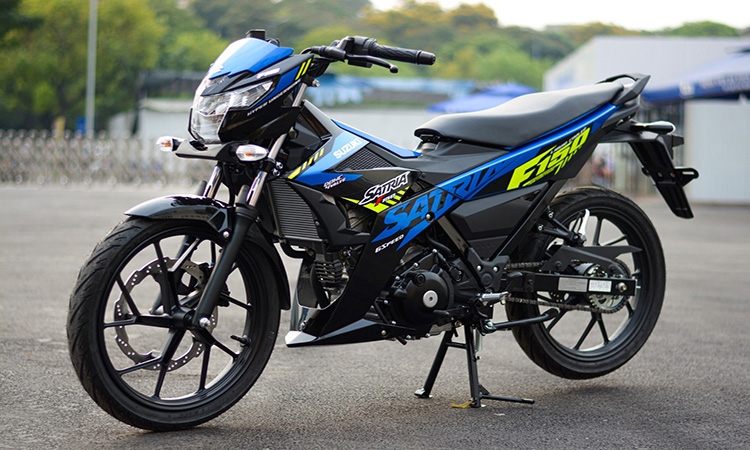 Mua Honda Sonic hay Suzuki Satria