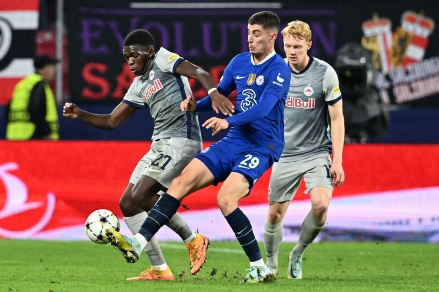 Trực tiếp Chelsea 1-0 Salzburg: Aubameyang bỏ lỡ cơ hội 208540
