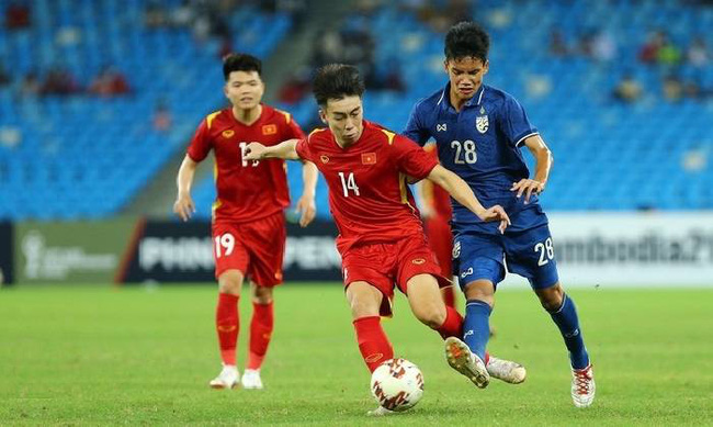 Bản tin bóng đá 17/6: Việt Nam nới rộng khoảng cách với Thái Lan, MU bị BTC Premier League làm khó 149721