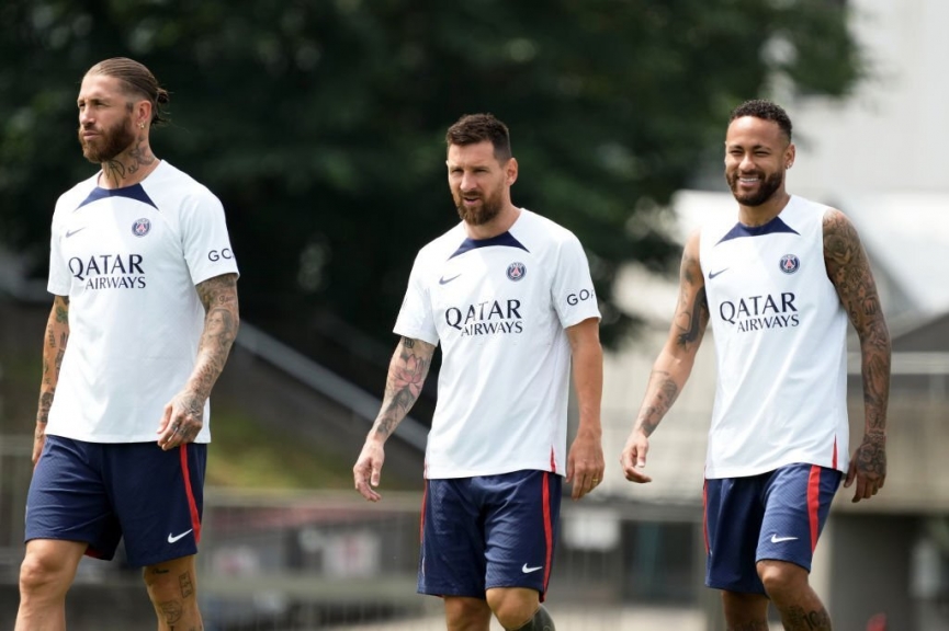 Barca muốn 'lấy lại' Messi, PSG phản ứng thế nào? 162968