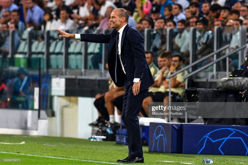 Sếp lớn Juve nói một lời về Allegri khiến fan