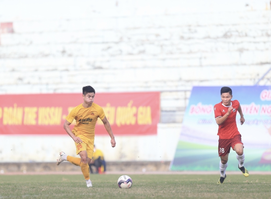 Tuyển thủ U23 Việt Nam Bùi Anh Thống: Đứng dậy từ khó khăn và khiến cả V-League 2 'run sợ' 196844