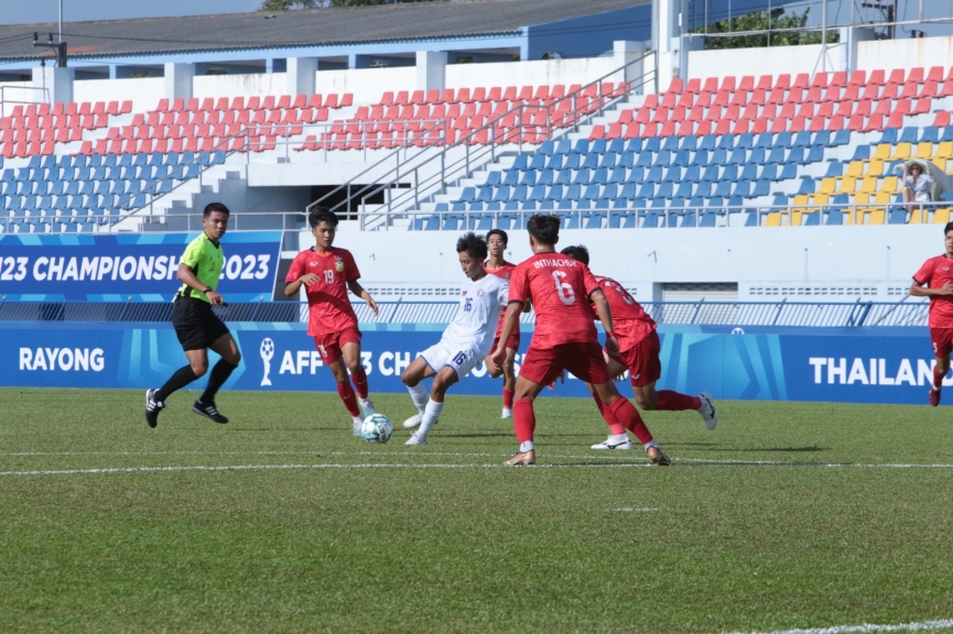 Trực tiếp U23 Lào 0-1 U23 Philippines: Bất ngờ xảy ra 315104