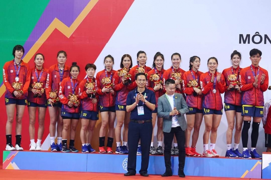 Trở về từ Nhật Bản, sao bóng chuyền Thanh Thúy tạo thành tích khủng 169885