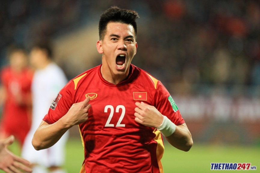 VIDEO: Chân sút số 1 ĐT Việt Nam 'nhận báo động đỏ' trước AFF Cup-177518