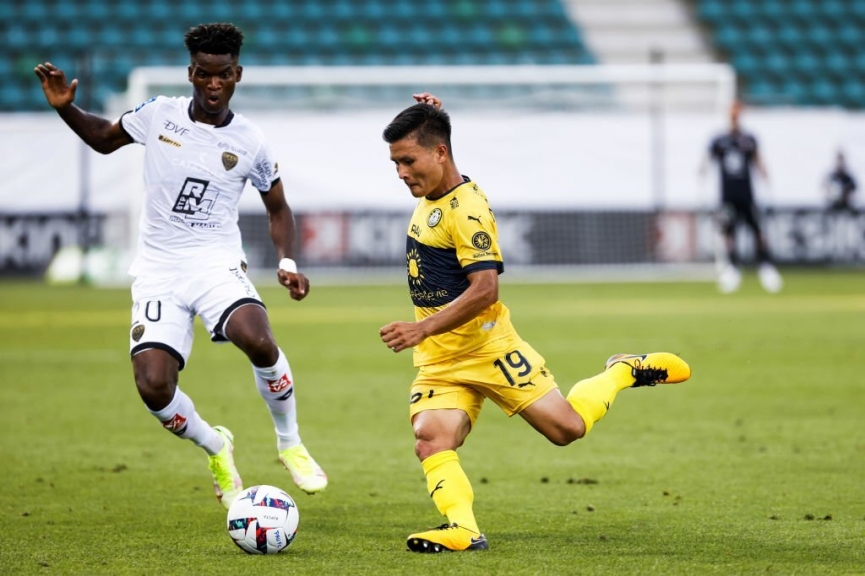 Điểm nóng Pau FC vs Le Havre: Quang Hải đấu em trai thủ quân ĐT Pháp |  HomeVN