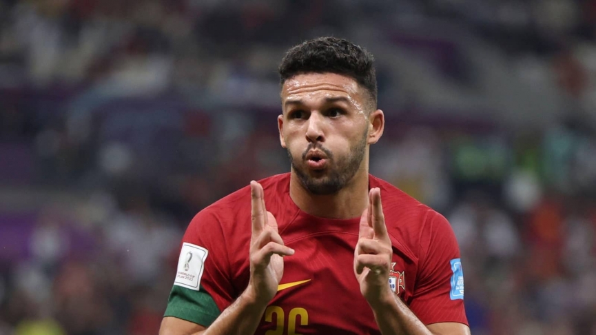 Tin chuyển nhượng: MU quyết mua Ramos, Mourinho có động thái đầu tiên sau tin đồn dẫn dắt Bồ Đào Nha 232849