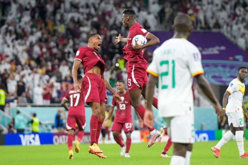 Thua trận thứ 2, Qatar chuẩn bị nói lời chào tạm biệt World Cup 2022 223232