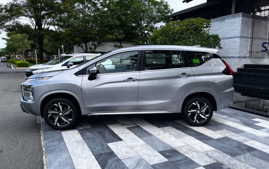So sánh Honda BR-V G với Mitsubishi Xpander AT Premium: Lợi thế thuộc về ai? 299672