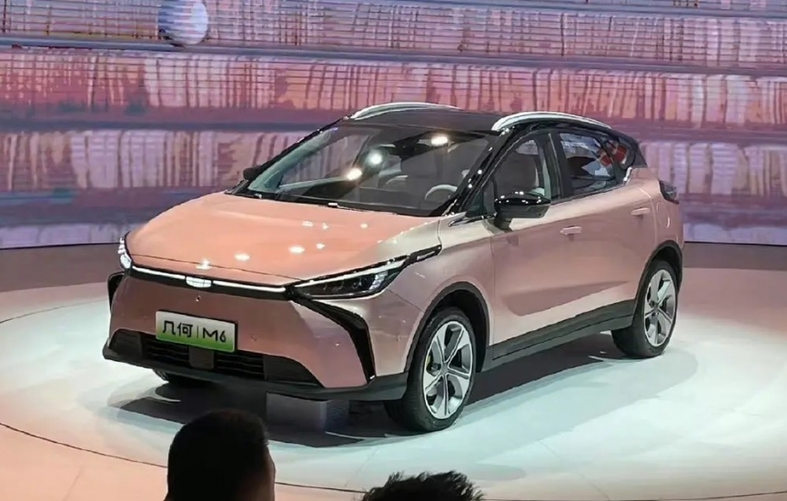 Hai mẫu ô tô điện mới lộ thiết kế tại Việt Nam: Đều là xe hạng C, giá quy đổi gây bất ngờ 308484