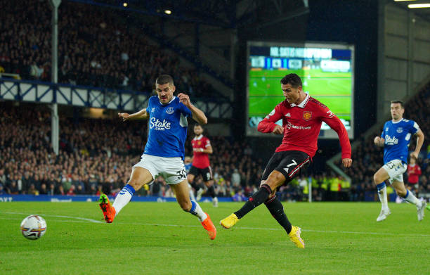 Trực tiếp Everton 1-2 MU: RONALDO ĐÃ CHỊU LÀM BÀN RỒI!!!