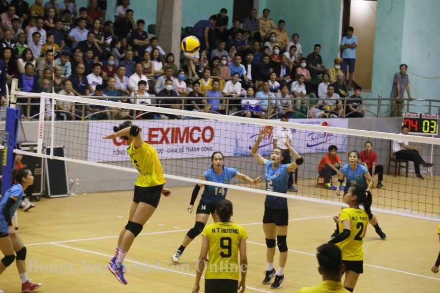 Tin thể thao 25/11: Alcaraz không muốn so sánh với đàn anh Nadal 222738