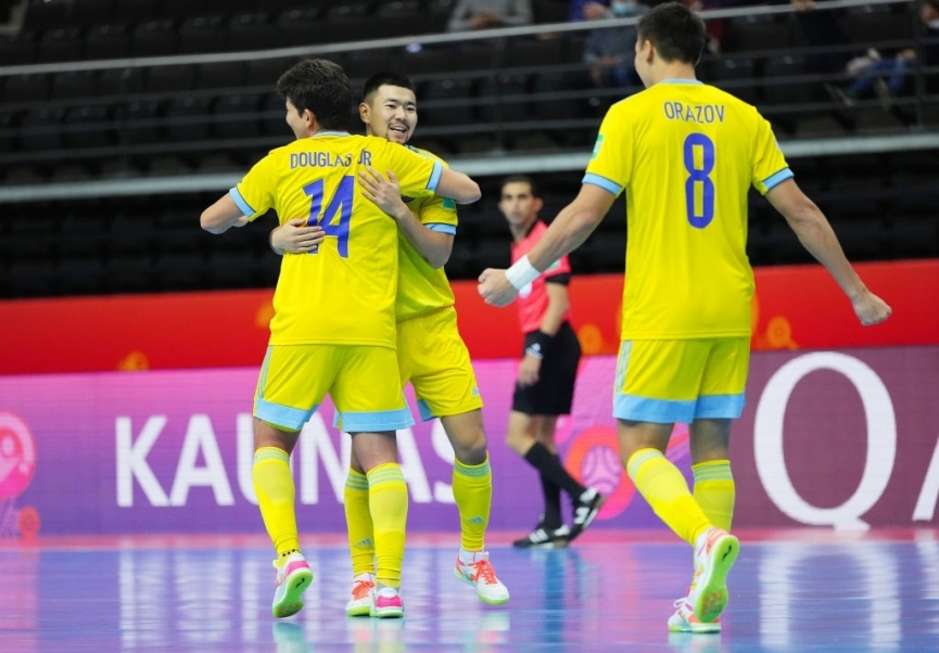Trực tiếp Kazakhstan 2-0 Thái Lan: Thế trận vượt trội 77479