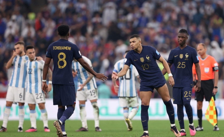 Sau Mbappe, thủ môn Argentina tiếp tục 'gây hấn' thêm ngôi sao ĐT Pháp 235459