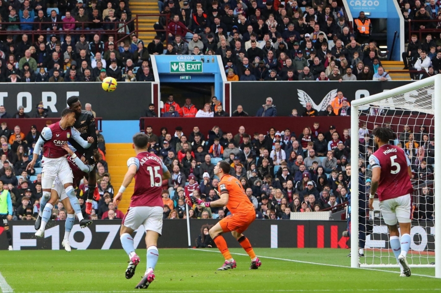 Trực tiếp Arsenal 1-2 Aston Villa: Nketiah đưa bóng chạm xà ngang 249928