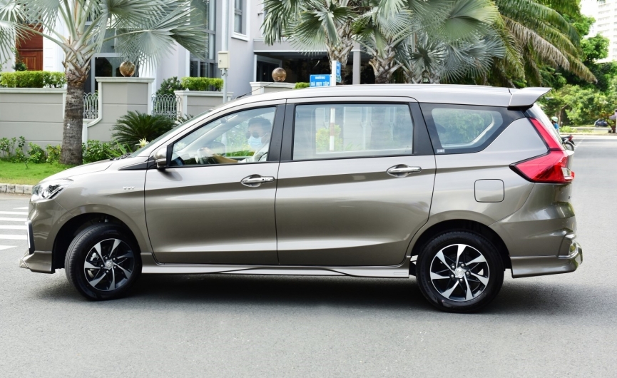Thân xe Suzuki Ertiga 2021