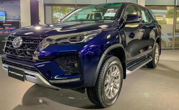 Ngoại thất Toyota Fortuner 2021