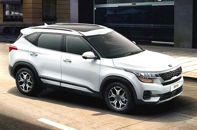 Kia Seltos sắp có bản nâng cấp với cửa sổ trời và logo mới