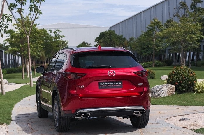 Đuôi xe Mazda CX5 2020