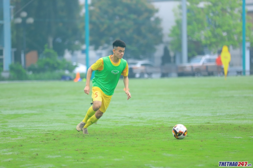 HLV Troussier: 'Tôi sẽ tạm hài lòng nếu nằm trong top 4 ĐNA' Ảnh 6