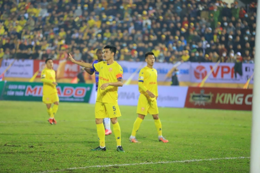 Trực tiếp Nam Định 2-0 Hà Nội: Địa chấn V.League! Ảnh 1
