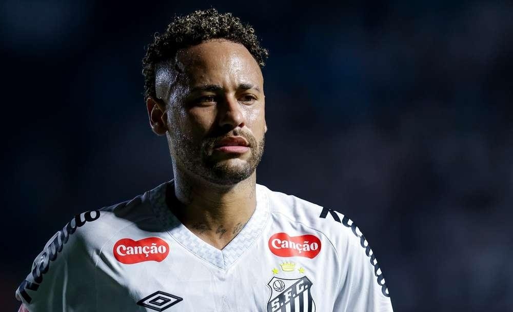 Neymar bất ngờ tuyên bố về việc giải nghệ