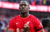 Liverpool gặp khó, mất bộ đôi sao trẻ ngay vòng đầu Ngoại hạng Anh