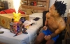 Nam streamer nghịch pháo hoa trong nhà và cái kết bị cảnh sát hỏi thăm