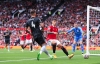 Chỉ vì thắng Arsenal, MU suýt phải trả giá bằng cả mùa giải