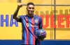 Chấp nhận mua xong Raphinha, Barca phải muối mặt