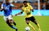 Sterling chào sân ấn tượng trong ngày Chelsea đánh rơi chiến thắng ở phút bù giờ