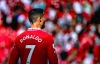 Ai buồn hơn Ronaldo? Bị ông lớn từ chối, đối thủ được đà vào châm chọc