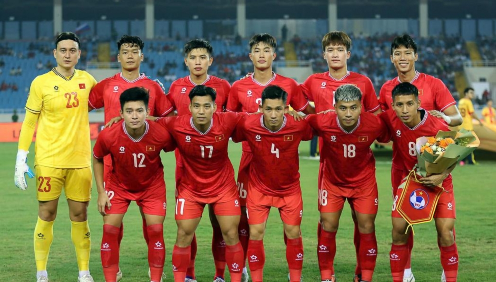 ĐT Việt Nam so tài với 3 đội Hàn Quốc trước AFF Cup