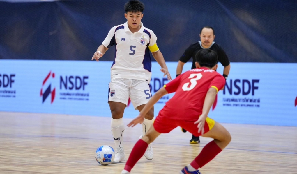 CĐV Đông Nam Á tranh luận dữ dội sau thất bại 1-5 của Việt Nam trước Thái Lan