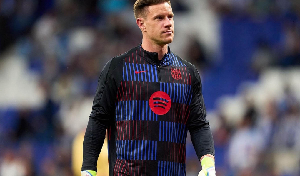 Barca đe dọa kiện Ter Stegen: Xấu hổ cả hai