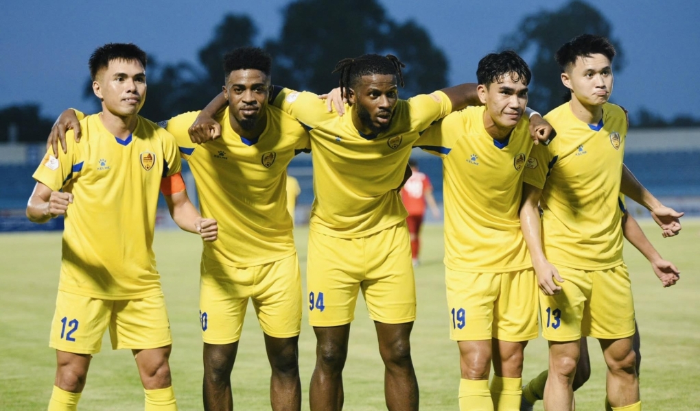 Trụ hạng thành công, đội bóng V-League được thưởng khủng