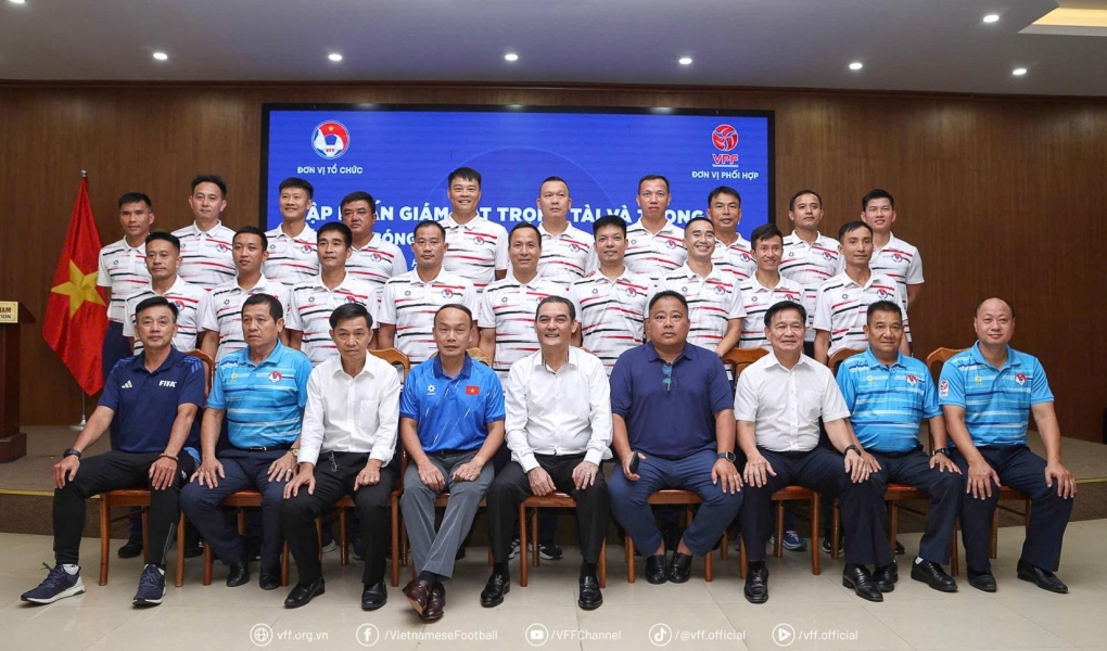 VFF chia tay 5 trọng tài ngay trước V-League 2025/26