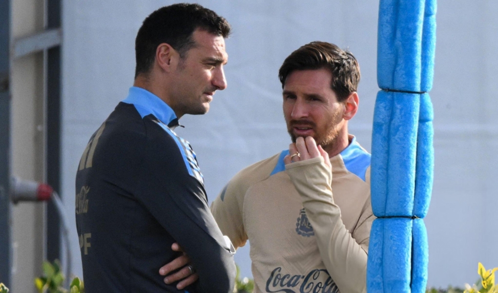 HLV Argentina không chắc chắn về Lionel Messi