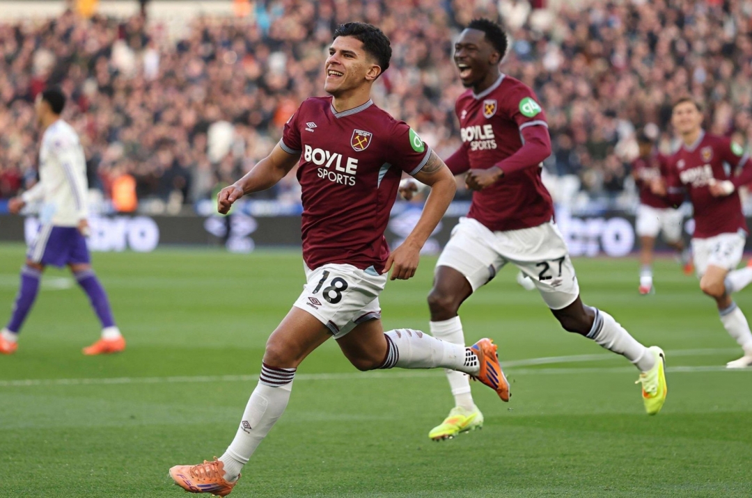 Aston Villa ngược dòng ngoạn mục, hạ West Ham ngay tại sân khách