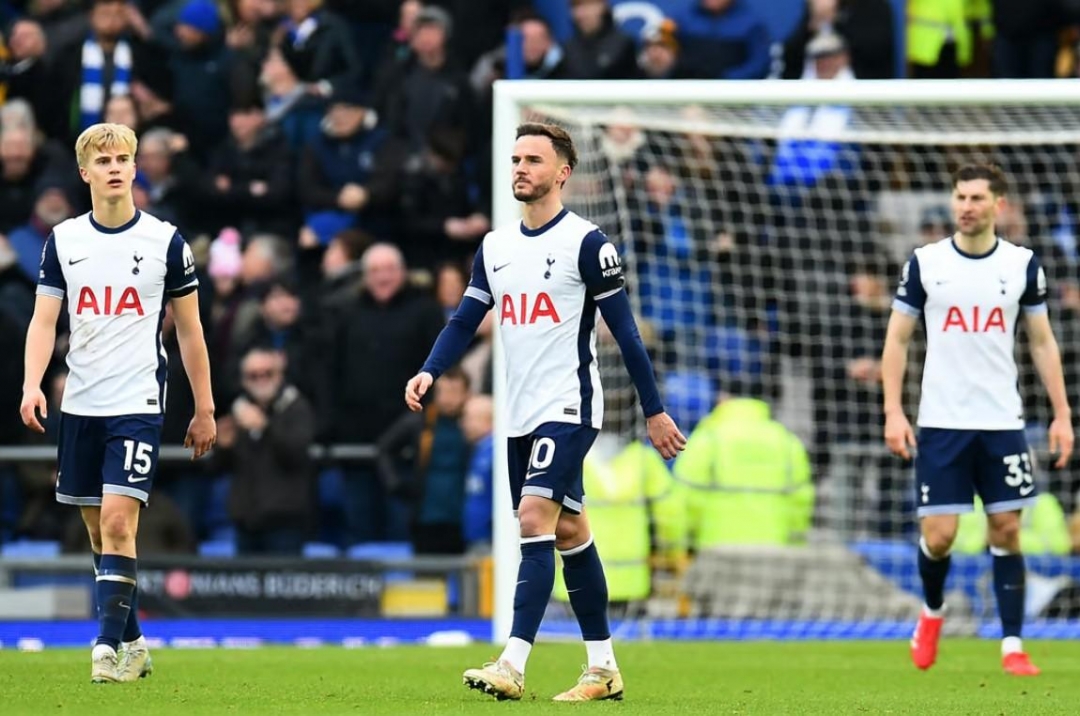 Tottenham sa lầy khủng hoảng, HLV Postecoglou gắt gỏng nói một điều