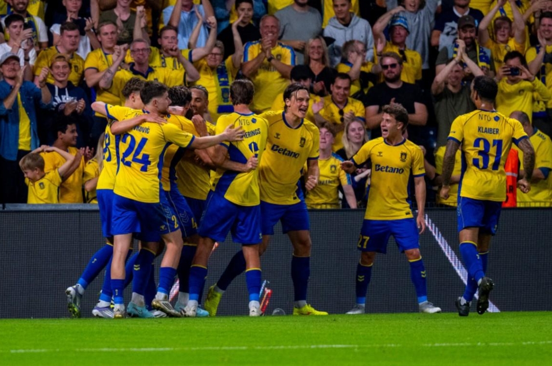 Đội bóng 'tí hon' tạo nên màn lật đổ kinh hoàng ở cúp châu Âu