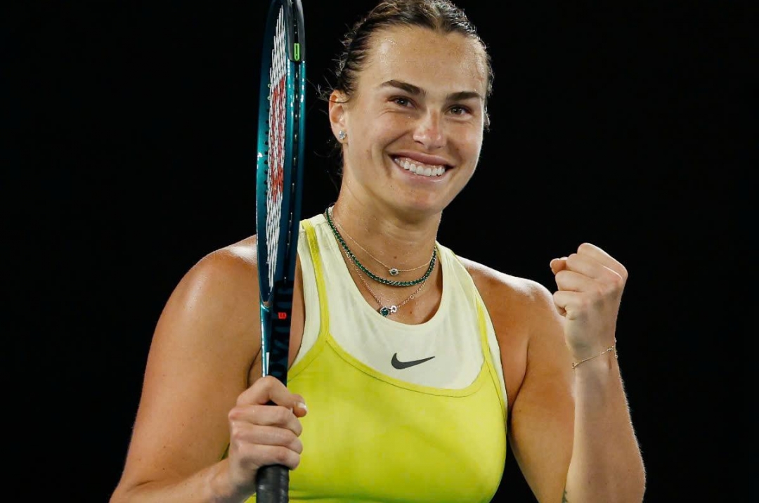 Australian Open 2025: Sabalenka nhọc nhằn vào bán kết, chạm trán 'bạn thân'