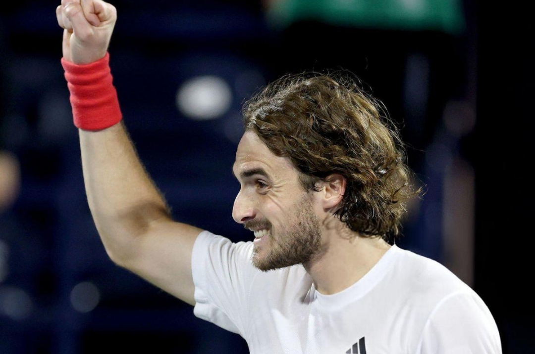 Tsitsipas lấy lại phong độ, thẳng tiến chung kết Dubai Open 2025