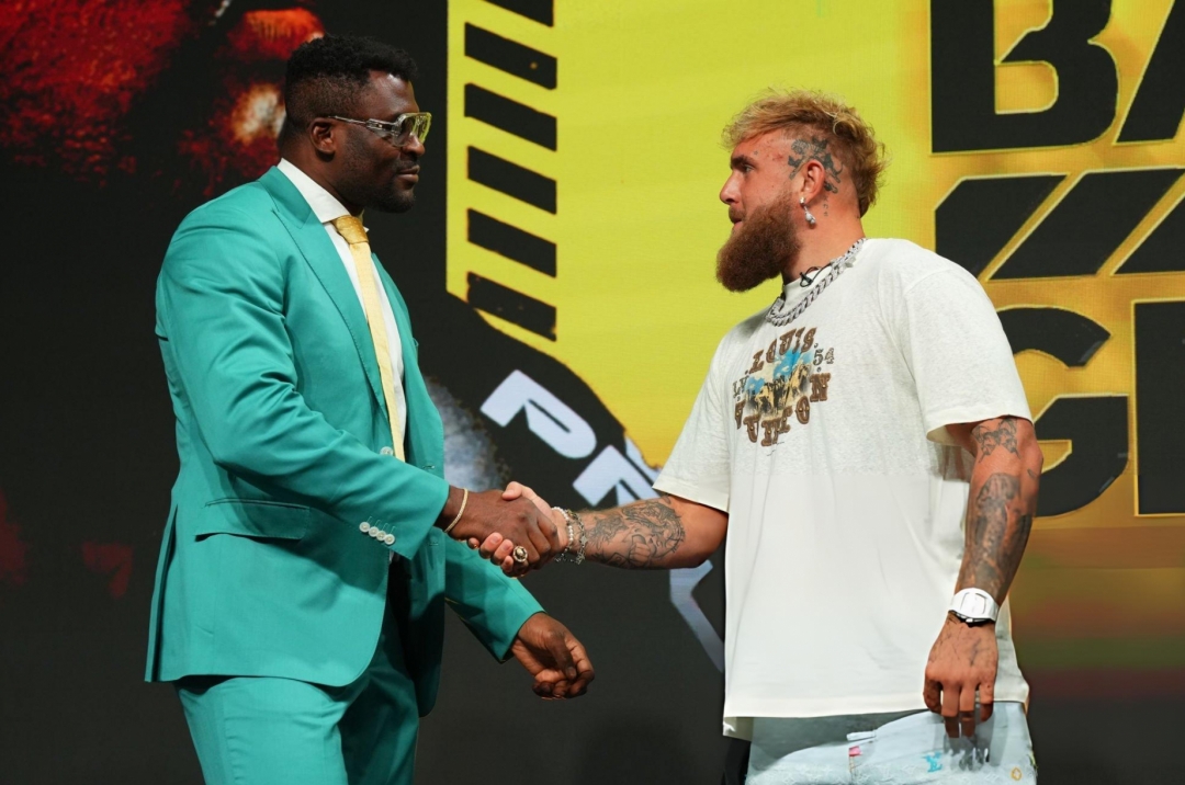 Jake Paul chê thẳng Francis Ngannou: 'Hắn ta khá yếu đuối'
