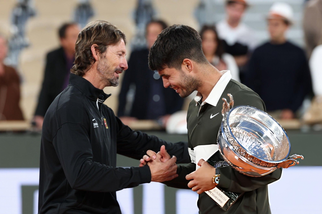 Alcaraz dễ mất sư phụ vào tay Sinner