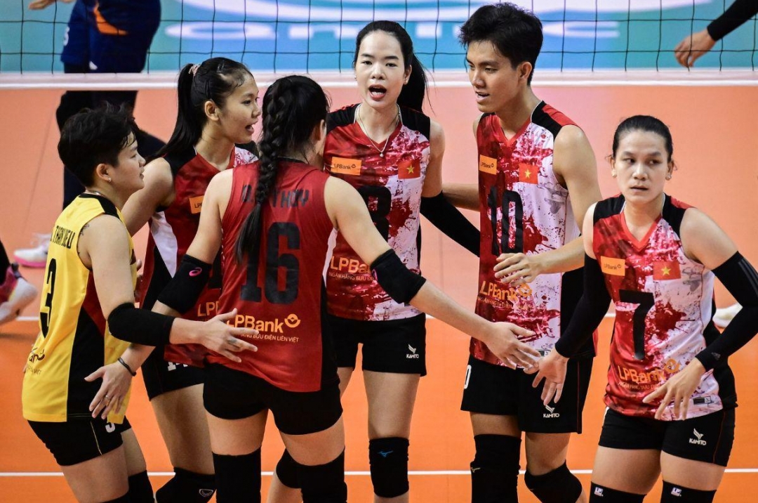 Bích Tuyền mất 'cạ cứng' ở CLB, tương lai vẫn mơ hồ?