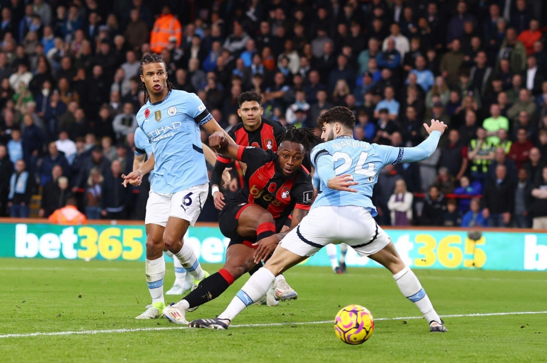 Haaland im tiếng, Man City thua xứng đáng trước Bournemouth