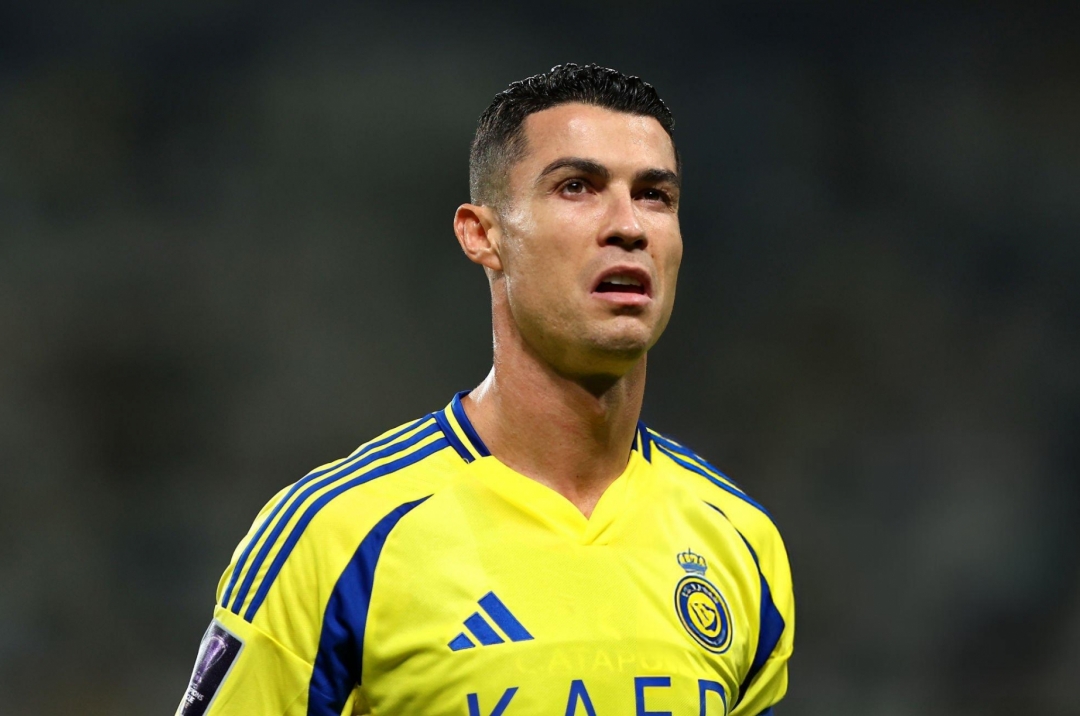 Ronaldo tỏa sáng, Al Nassr vẫn 'ngã ngựa' ngay trên sân nhà