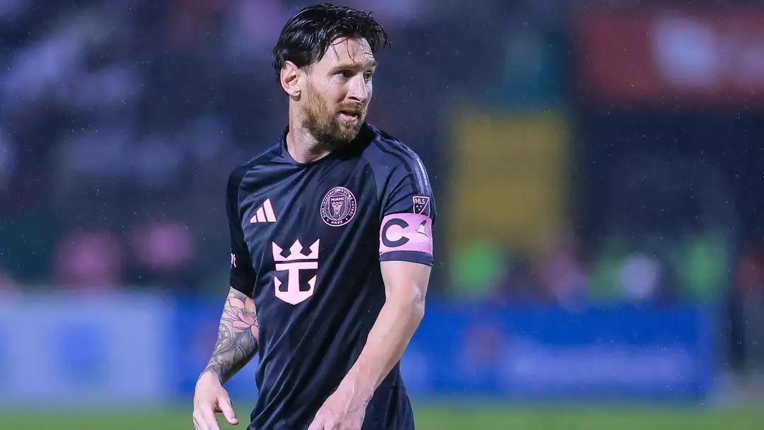 Messi gửi thông điệp đầy cảm xúc sau màn trình diễn siêu hạng